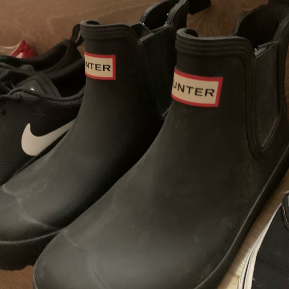 Tons of shoes - Picture 14 of 14